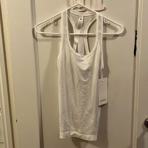 Lululemon Swiftly Tech racerback tank 2.0, size 2, white. NWT.